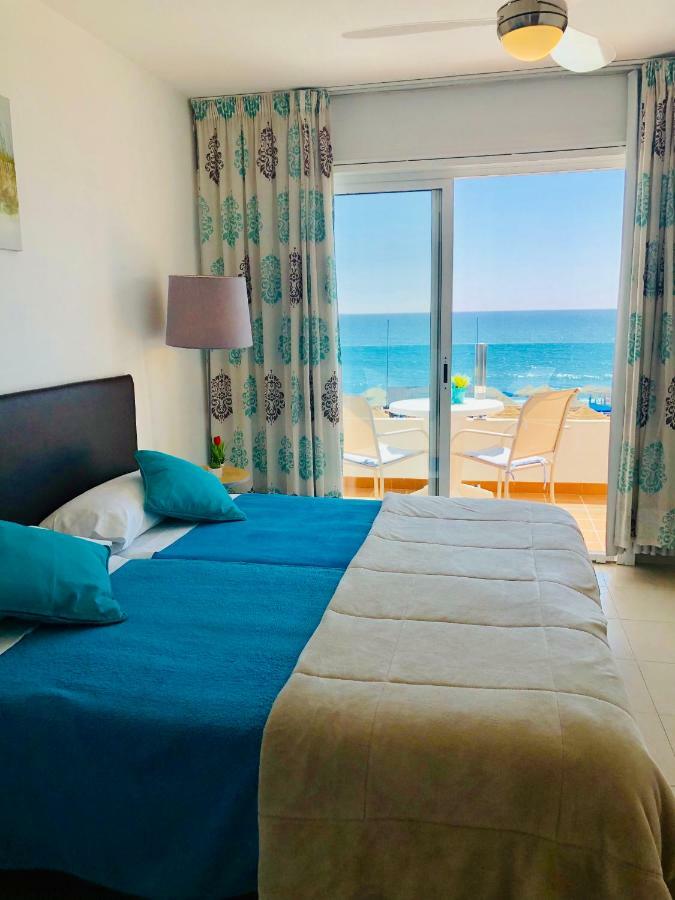 Apartamentos Carolina Torremolinos Bagian luar foto