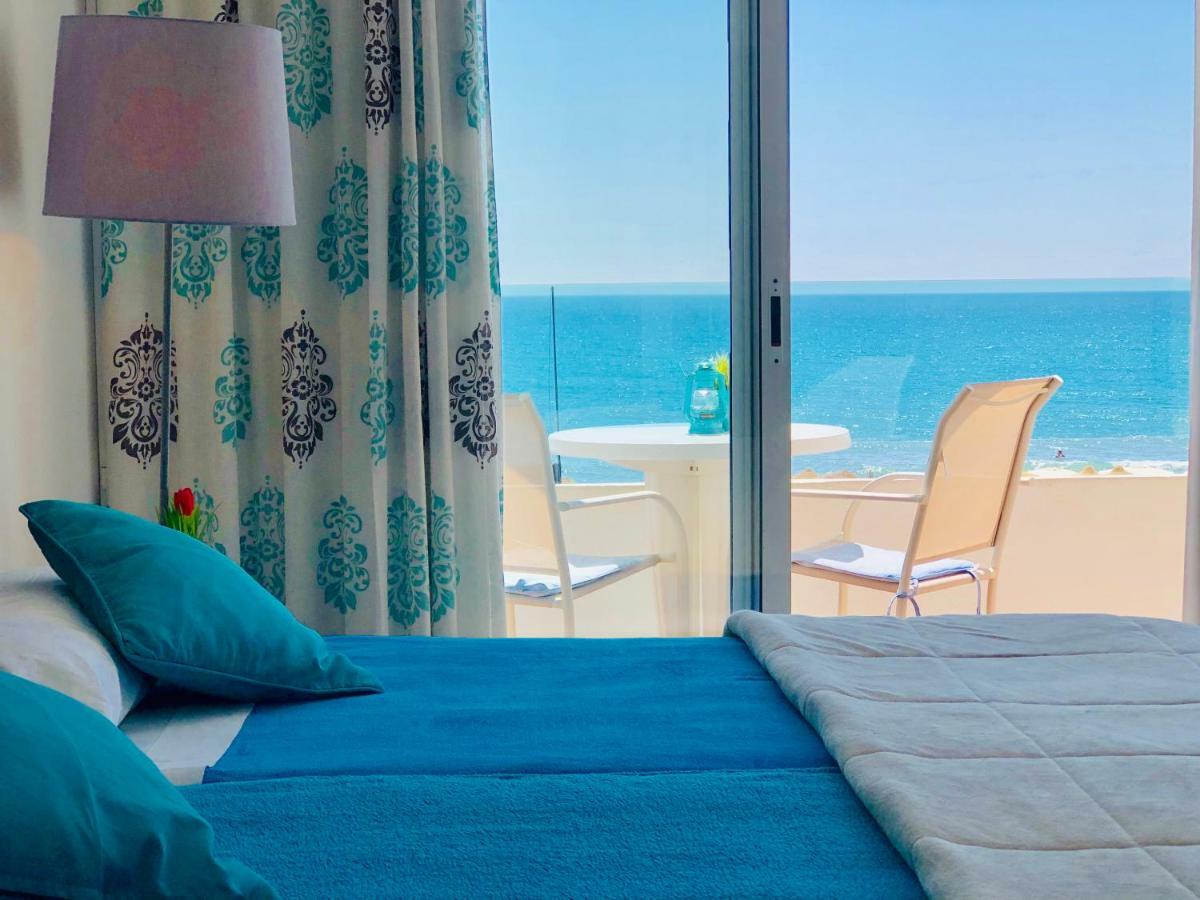 Apartamentos Carolina Torremolinos Bagian luar foto