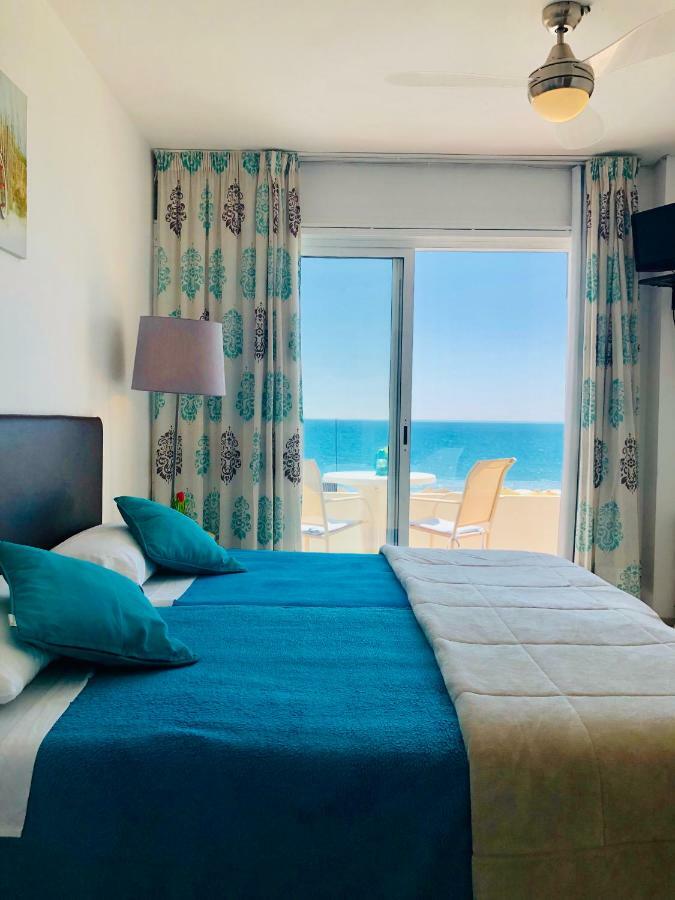 Apartamentos Carolina Torremolinos Bagian luar foto